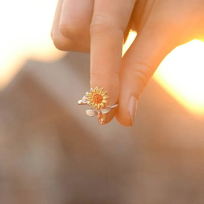 Spinner Sunflower Ring - خاتم عباد شمس متحرك - batcino.com