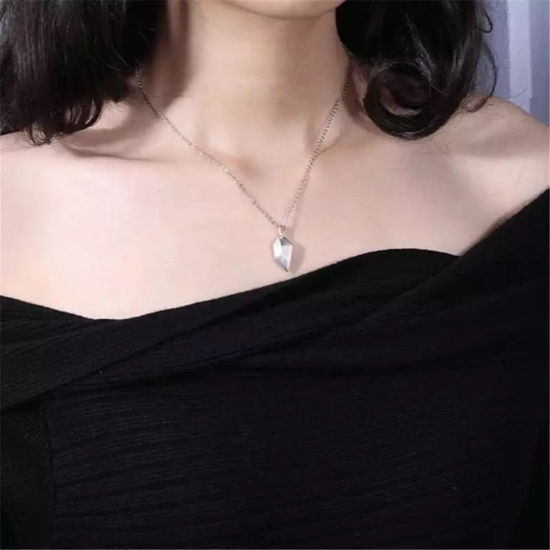 سلسلة كابلز قطعتين مغناطيس شكل قلب - batcino.com