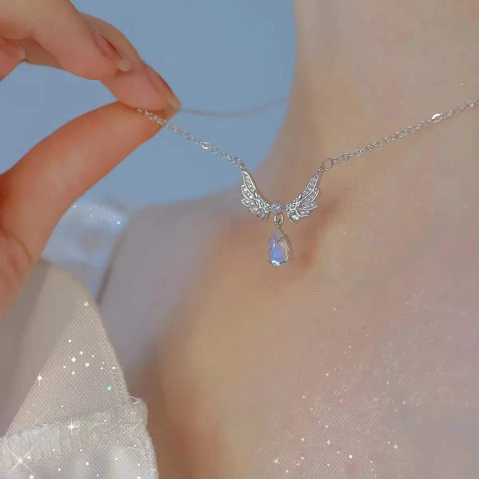 سلسلة زركون شكل جناح - zircon wings - batcino.com